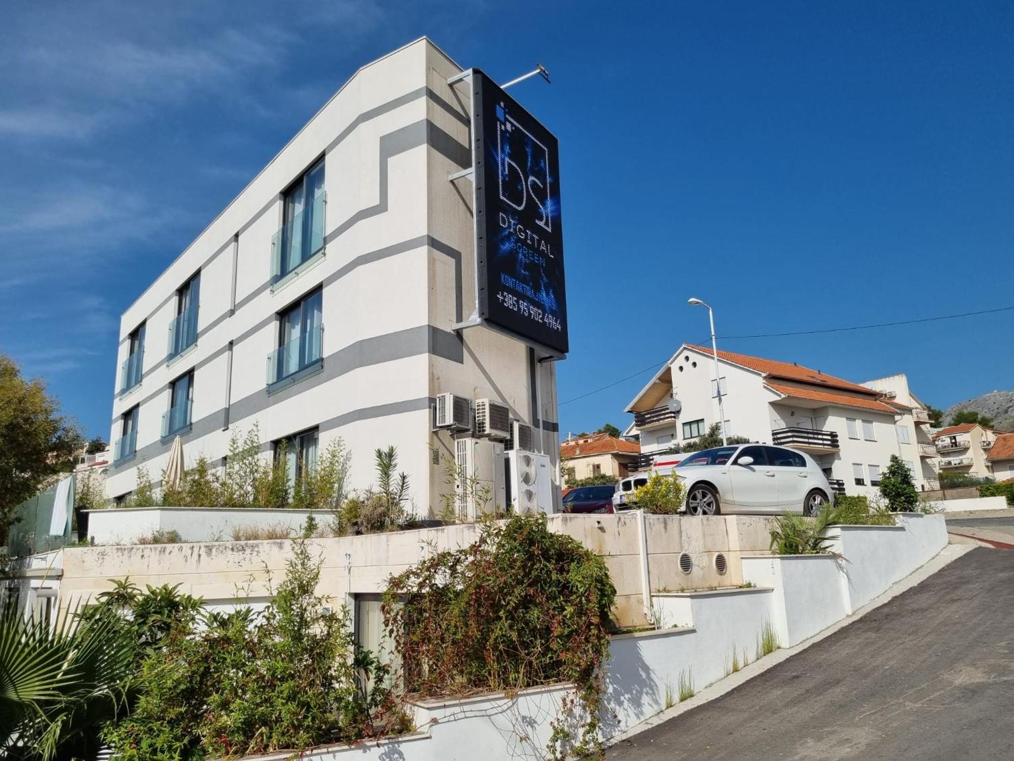 Hotel Jona Podstrana Zewnętrze zdjęcie