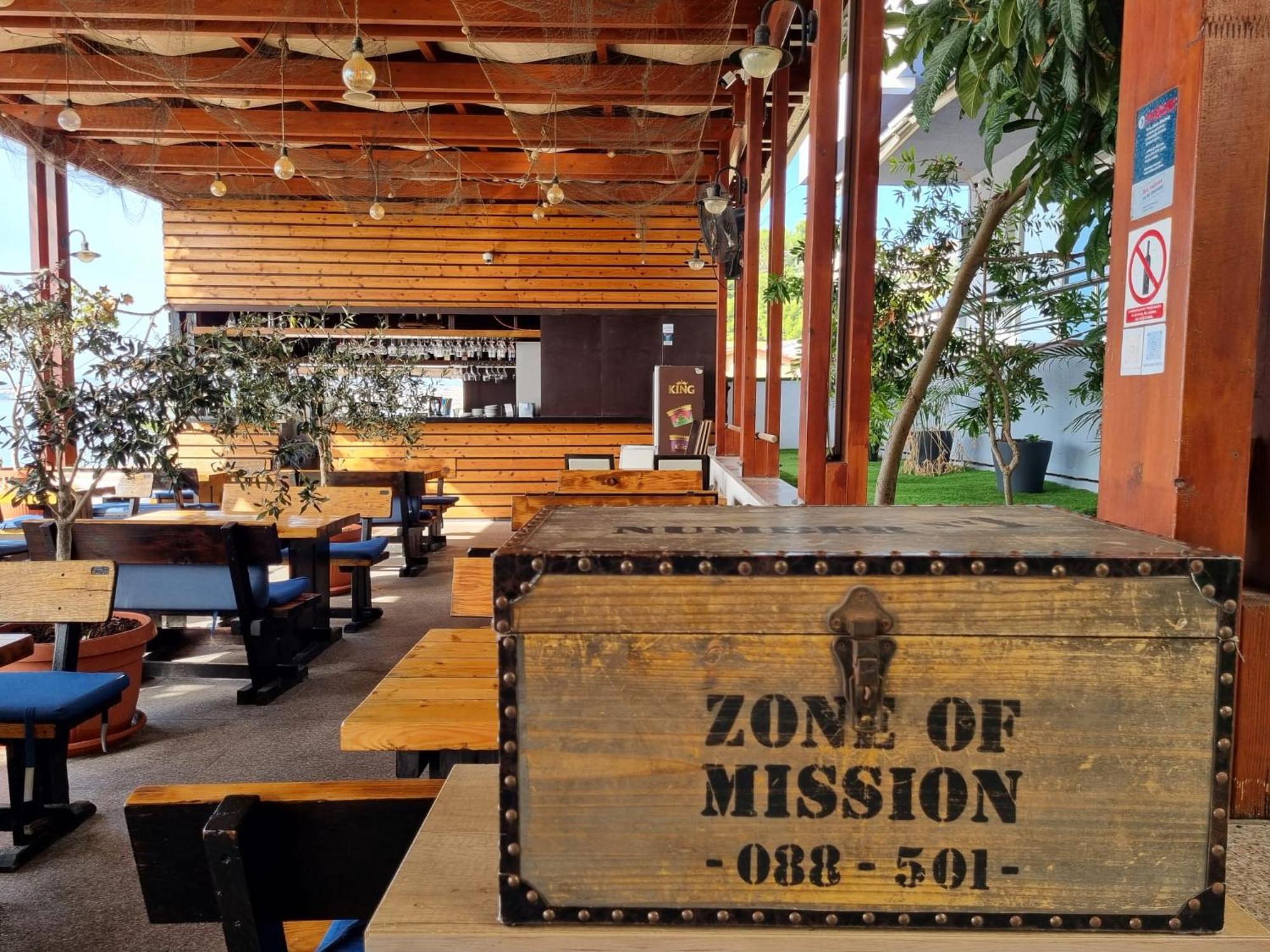 Hotel Jona Podstrana Zewnętrze zdjęcie